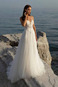 Abito da sposa A-Line Pizzo Overlay Lungo Perline Schiena Nuda Profondo V-scollo - Pagina 1